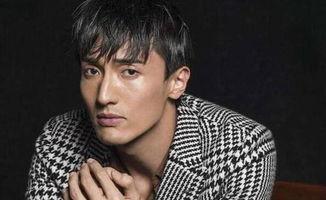 娱乐君吃瓜黄磊微博,黄磊微博吃瓜背后的故事